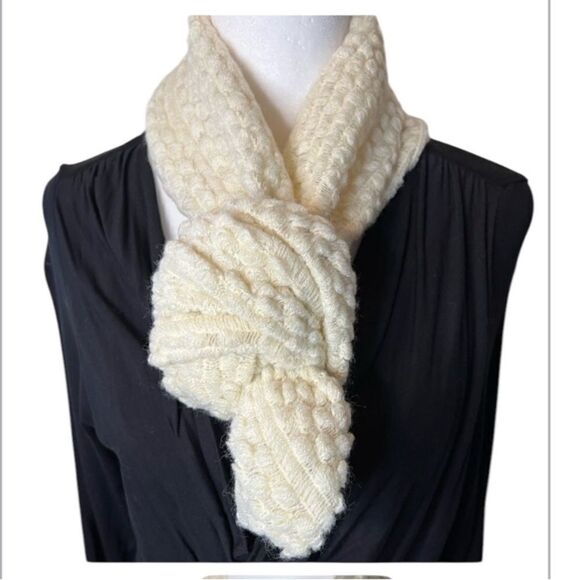 NWOT cute off white versatile infinity scarf - Picture 1 of 8